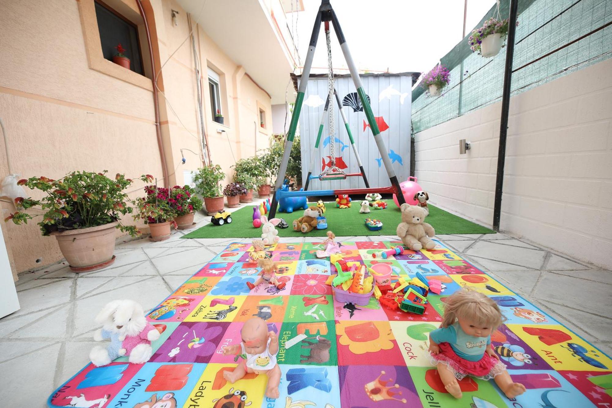 Vila Feliz - Premium Rooms With Free Private Parking วญอเรอ ภายนอก รูปภาพ