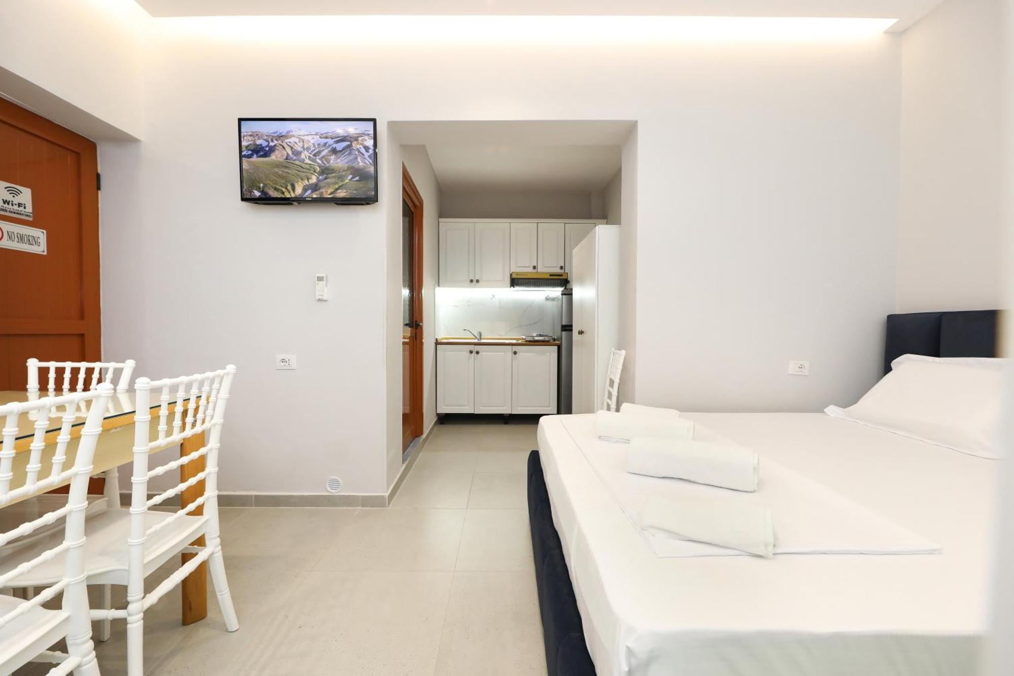 Vila Feliz - Premium Rooms With Free Private Parking วญอเรอ ภายนอก รูปภาพ